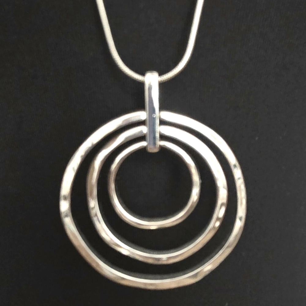 Bay to Baubles Silver pendant Long Chain Adjustable